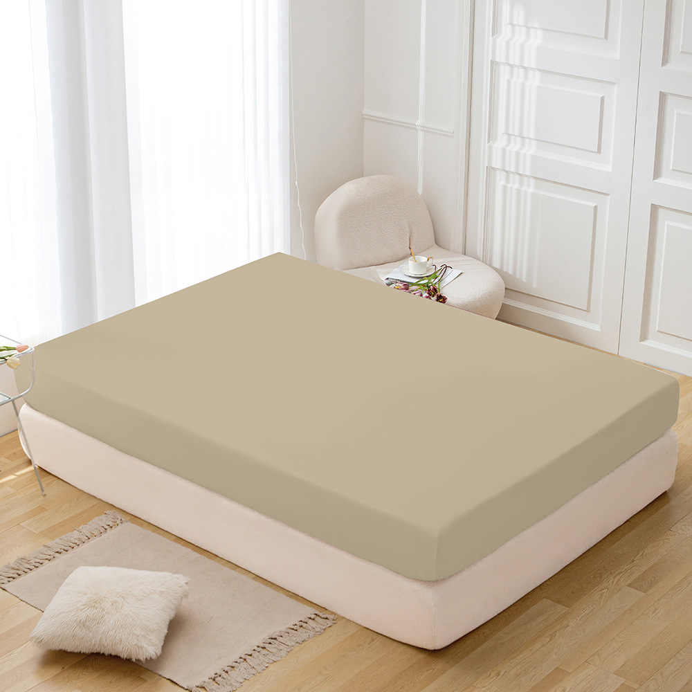 茶色のフィットシート保護カバー